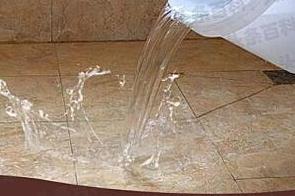 东洲漏水维修 免砸砖防水材料该如何施工
